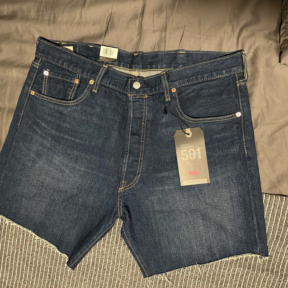 Levi’s 501  ‘93 Mens denim shorts “Jorts” new with tags - size 38 - button fly
